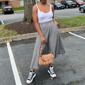 Converse Run Star Hike Platform
Sneaker - Black . Size 7- Pre Owned condition